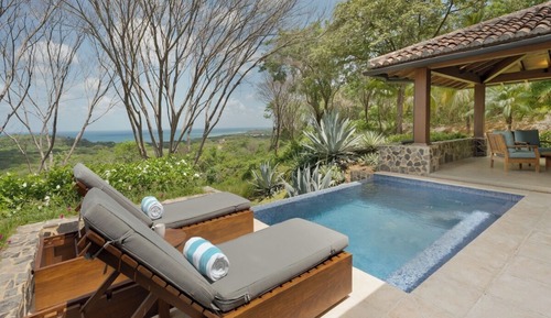 Room (Casa Bermuda - Adventure)