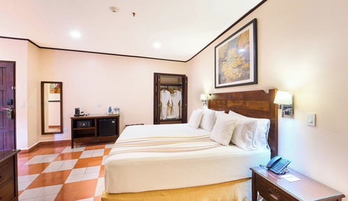 Junior Suite, 1 King Bed with Sofa bed, Balcony