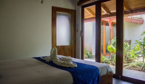 Double Room, 1 Queen Bed, Non Smoking, Garden View