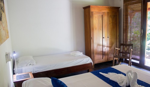 Triple Room
