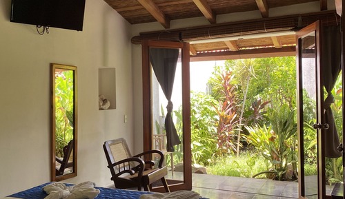 Room, 1 Queen Bed, Garden View (AC Extra Charge)