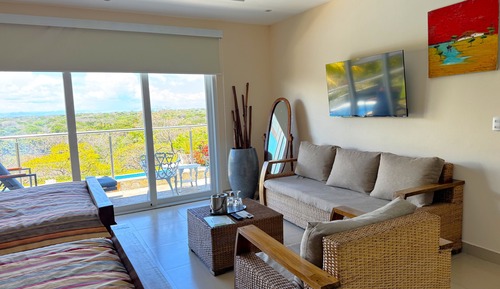 Junior Suite, Pool View