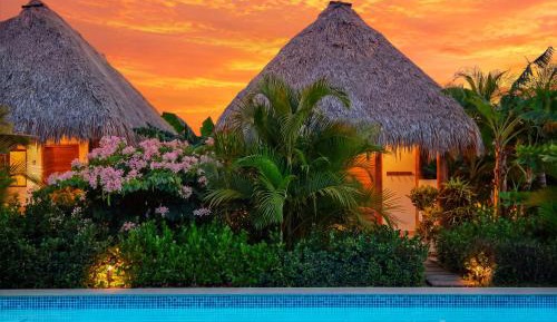 Deluxe Bungalow with Garden View