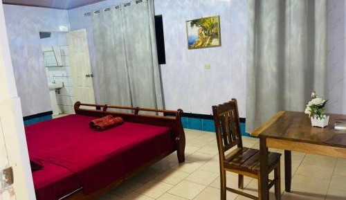 Deluxe Room (2 Adults + 1 Child)