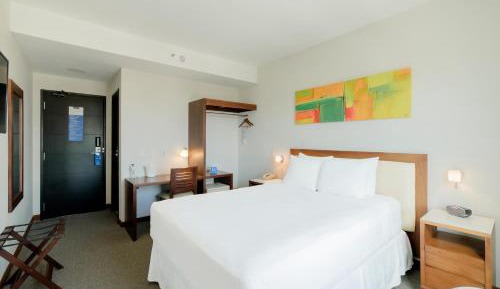 Standard Queen Room