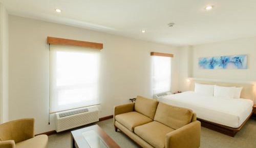 Junior King Suite
