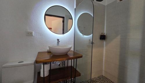 Quadruple Room with Private Bathroom
