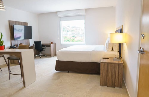 Managua Hotel | Holiday Inn Express Managua by IHG
