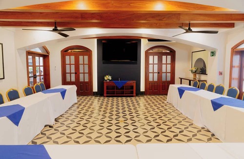 Granada Hotel | voco Lake Nicaragua Granada by IHG