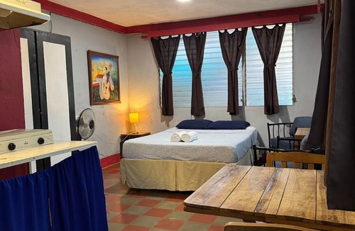 Leon Hostel | Hostal Harvest House