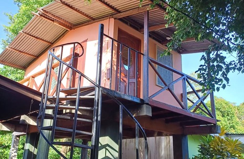 Ometepe Island Hostel | Cabañas Dilany