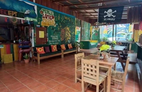 Balgue Hotel | Lazy Crab Hostel