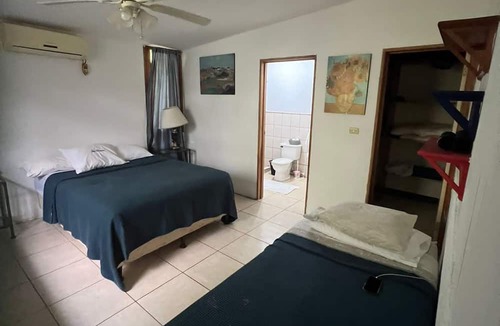 Santa Cruz Other | Spacious rustic lakefront house overlooking Maderas volcano