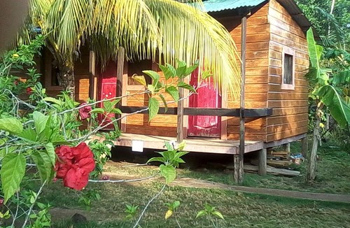 Little Corn Island Bed & Breakfast | BeDoBe