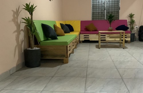Esteli House | La Dolce vita francophone