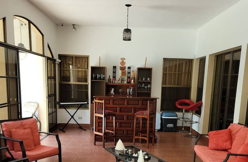 Managua House | Casa Entera con Alberca en las Colinas Managua, Apta Para Familias