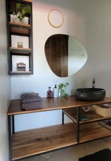 Las Pampas Apartment | Modern Luxury Apartment In town and Peaceful with AC and hot water