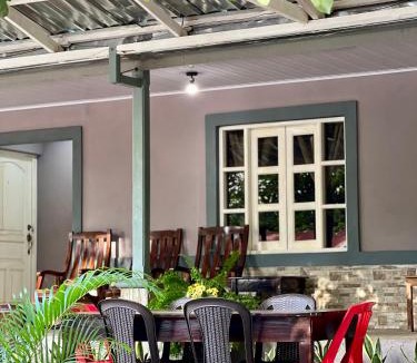 Moyogalpa House | Paradise Island Hostal
