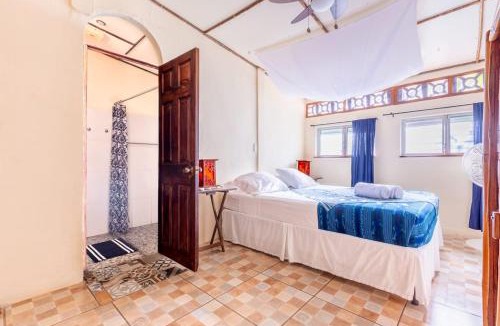 La Laguna Bed & Breakfast | Casa Marimba