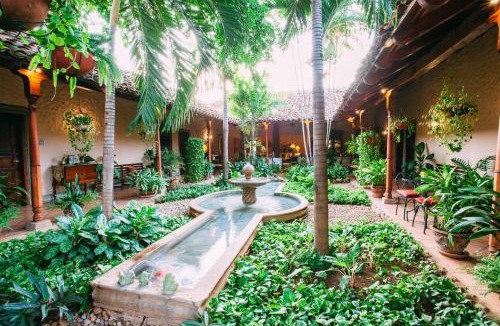Managua Hotel | Los Robles Charming Colonial Boutique Hotel