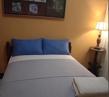 Granada Bed & Breakfast | Casa de Huéspedes El Almendro