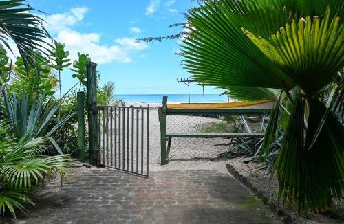 Playa Gigante Apartment | Beach-Front Bungalow