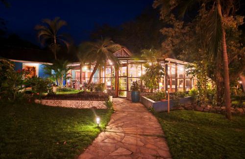 Santa Cruz Hotel | Xalli Beach Hotel