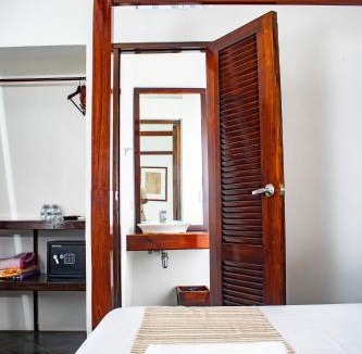 Leon Hotel | Hotel and Coffe Azul