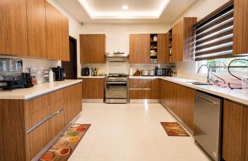 Managua Villa | The grand resident in santo Domingo Managua