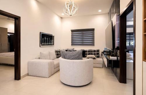 Managua Villa | The grand resident in santo Domingo Managua