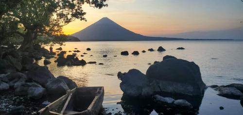 Balgue Bed & Breakfast | Rocks Beach