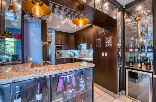 Playa Colorado Apartment | Hacienda Iguana Luxury Apartment with Pool & Golf