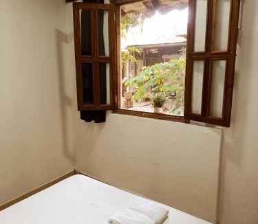 Leon Hotel | Casa de Los Berrios