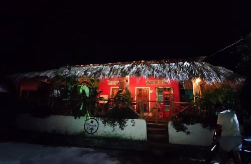 Moyogalpa Hotel | mamacita cafe house