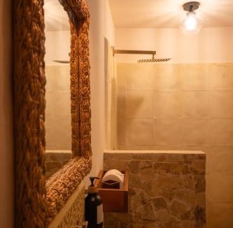 Granada Villa | Central Park Luxurious Historical Home With Pool