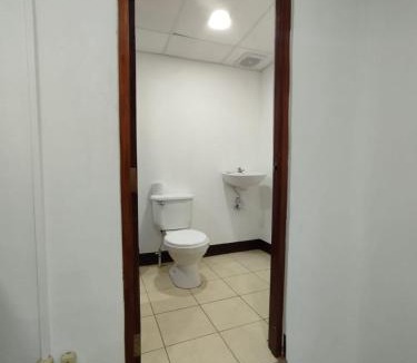 Moyogalpa Hotel | The Landing Hotel And Restaurant