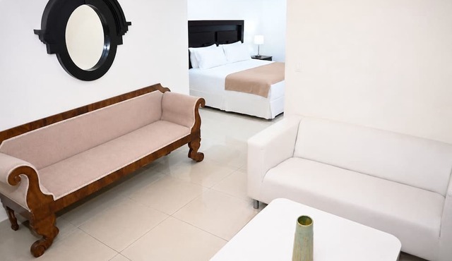 Hotel Contempo