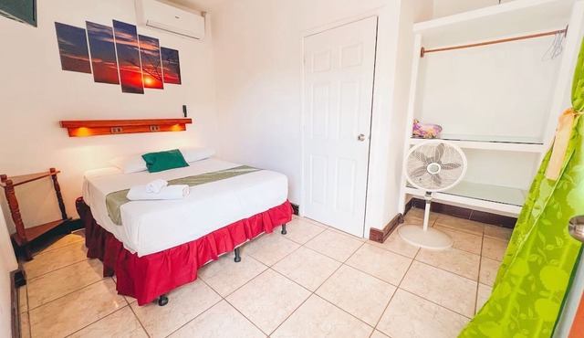 Hostal San Jose - Hostel