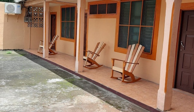 Hotel Cabinas Leyko