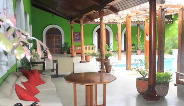 El Caite - Hostel in Granada