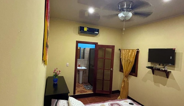 GRANADOS GUEST HOUSE