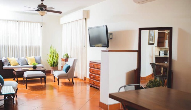 Hotel Los Portales