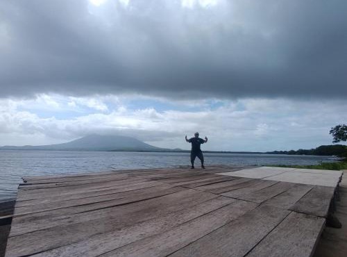 Kencho's Beach House-Sunset & Beachside stay in Ometepe in El Perú